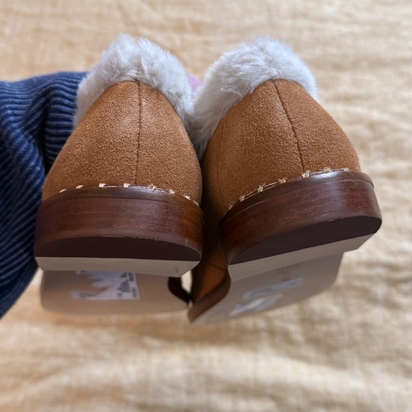 SCHUTZ Christie Furry Loafer - Picture 15 of 17